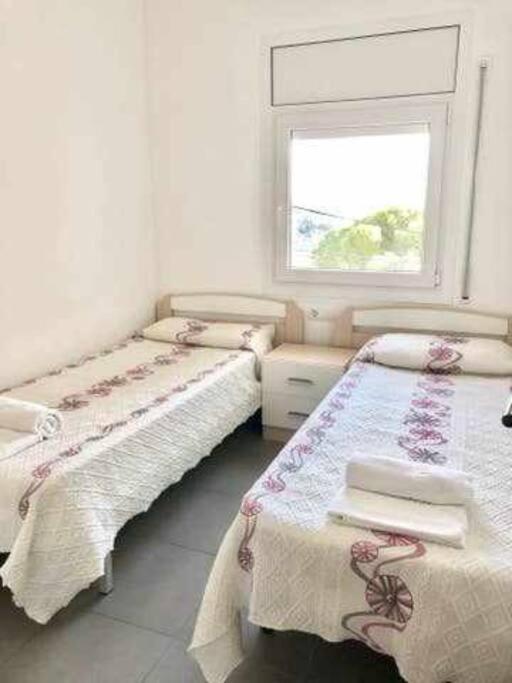 Amplio Apartamento Con Jardin En Almadrava Rosas Exterior foto